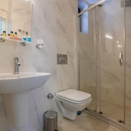 Kamp alanı İstanbul Sophia hotels *